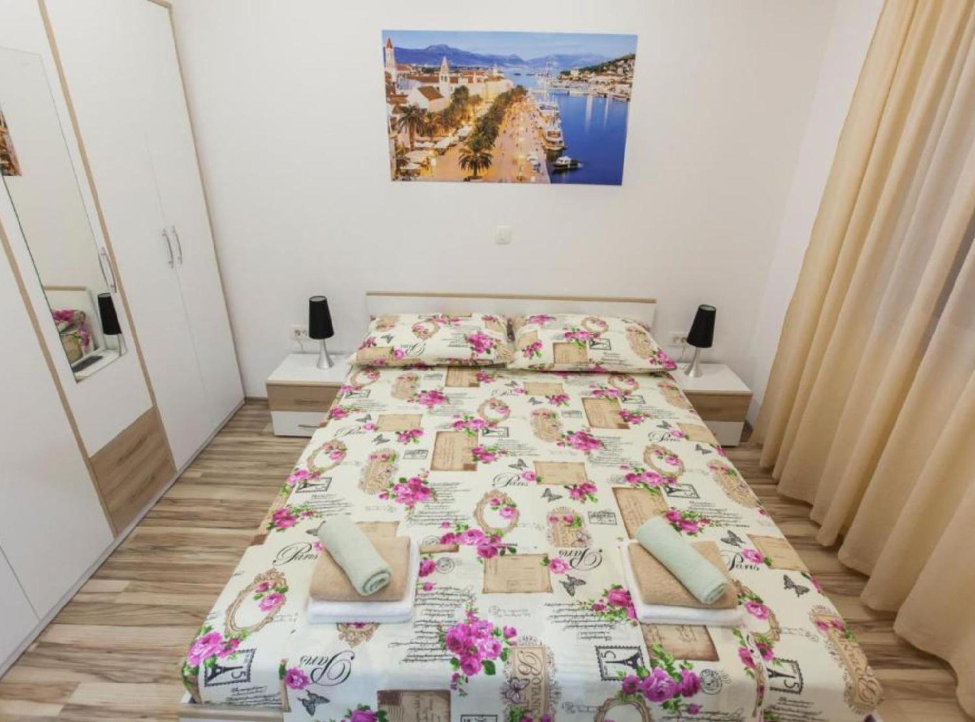 Kaštela Apartment Dalmatia מראה חיצוני תמונה