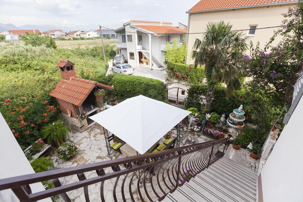 Kaštela Apartment Dalmatia מראה חיצוני תמונה