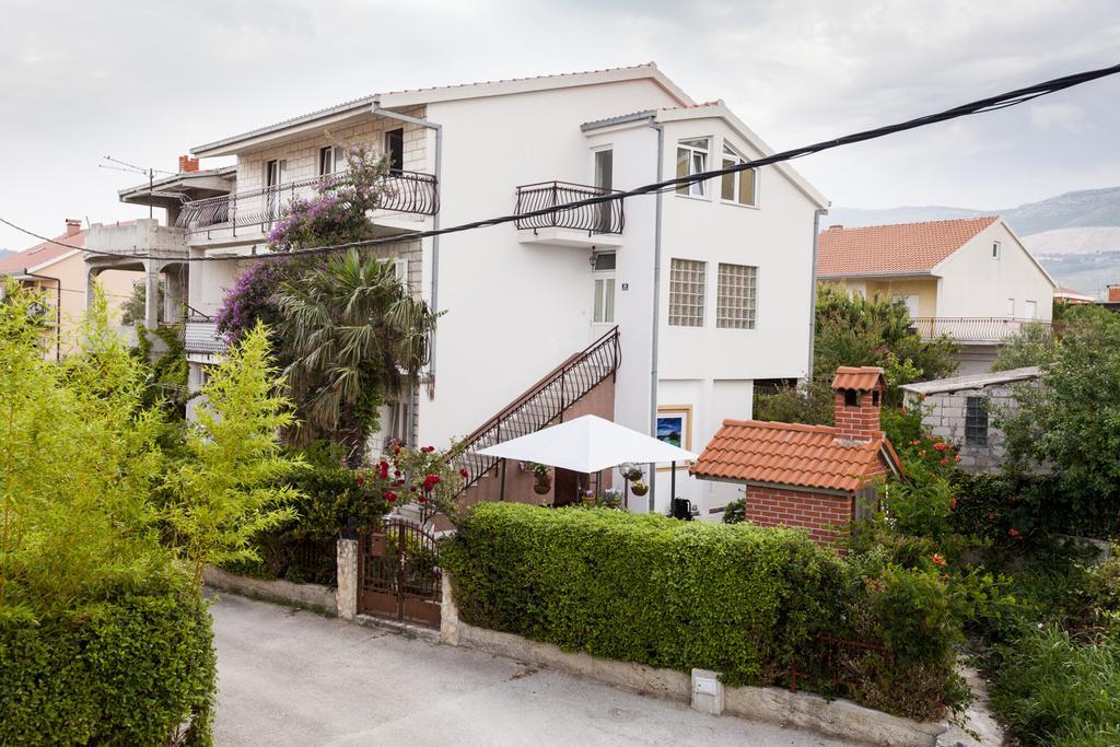 Kaštela Apartment Dalmatia מראה חיצוני תמונה