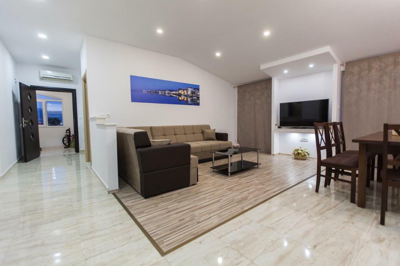 Kaštela Apartment Dalmatia מראה חיצוני תמונה